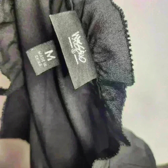 Mossimo women's black ruffle front sleeveless blouse size medium - Picture 7 of 7